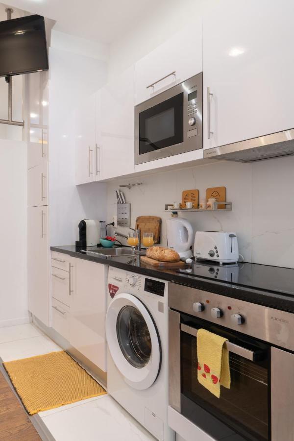 Central Apartamento 0 Ac Metro Nearby ปอร์โต ภายนอก รูปภาพ