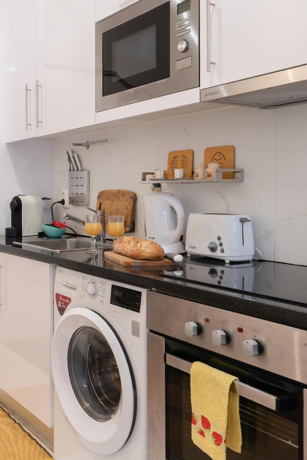 Central Apartamento 0 Ac Metro Nearby ปอร์โต ภายนอก รูปภาพ